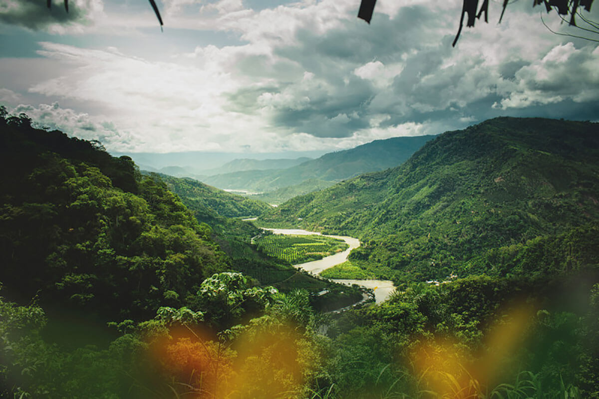 Blick auf das Tal des Chanchamayo, Anbaugebiet des Tropcail Mountain Kaffees